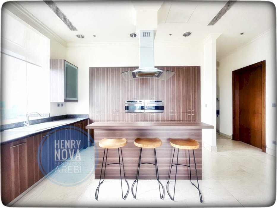 Pacific Place Residence Unit Terbaik 4BR City View