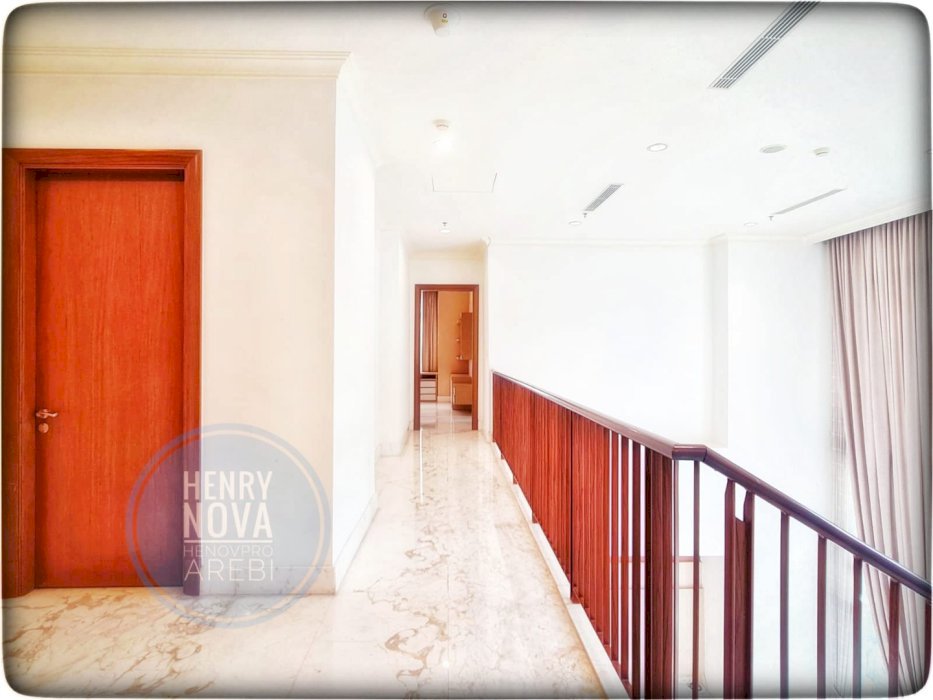 Botanica Apartment Town House Private Pool Dekat Binus University