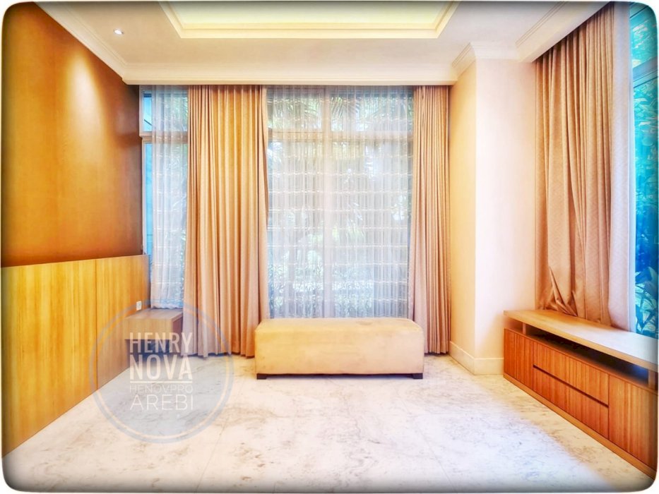 Botanica Apartment Town House Private Pool Dekat Binus University