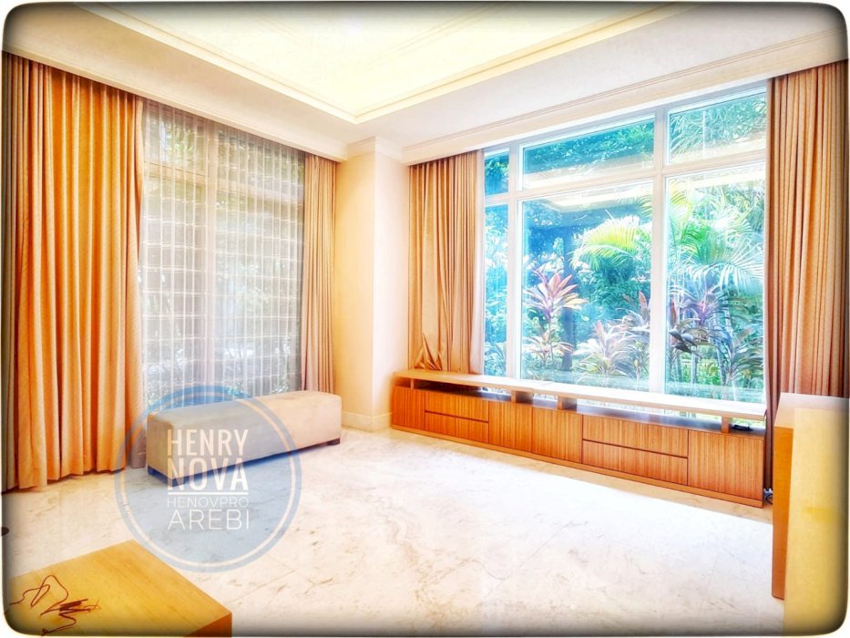 Botanica Apartment Town House Private Pool Dekat Binus University