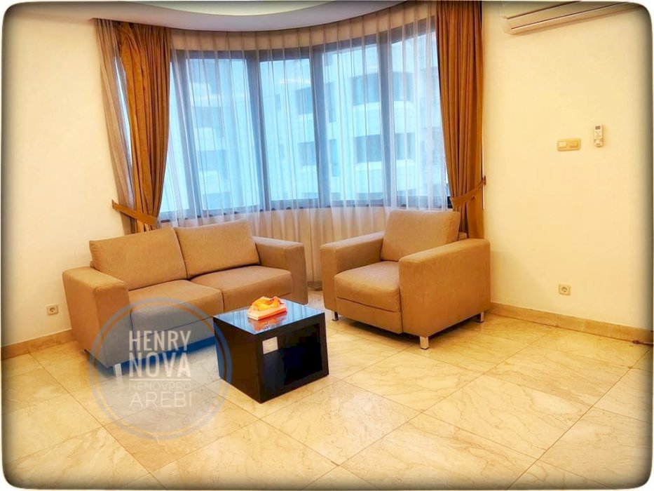 Disewa Park Royale Executive 3BR Full Furnish Best Pool View
