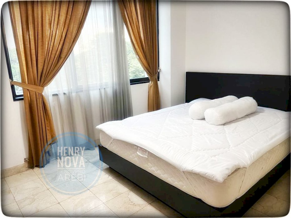 Disewa Park Royale Executive 3BR Full Furnish Best Pool View