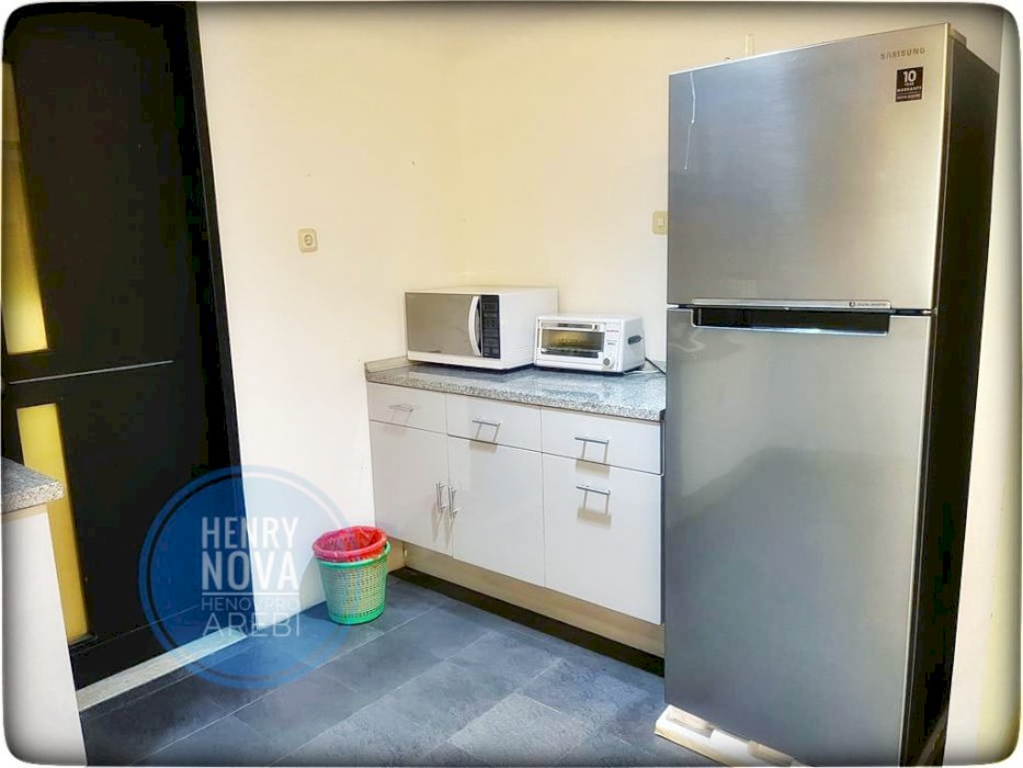 Disewa Park Royale Executive 3BR Full Furnish Best Pool View