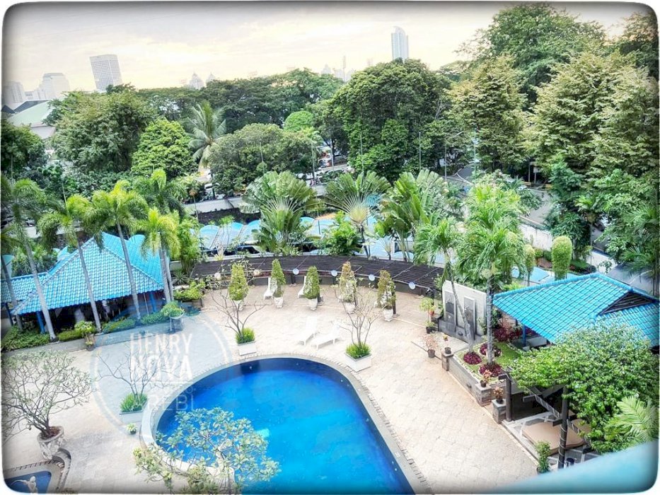 Disewa Park Royale Executive 3BR Full Furnish Best Pool View