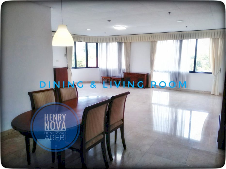 Disewa Park Royale Executive 3BR Full Furnish Best City View