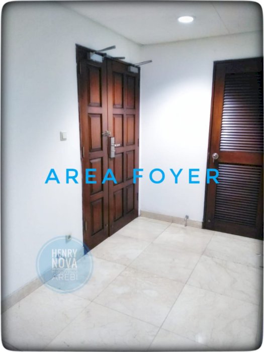 Disewa Park Royale Executive 3BR Full Furnish Best City View