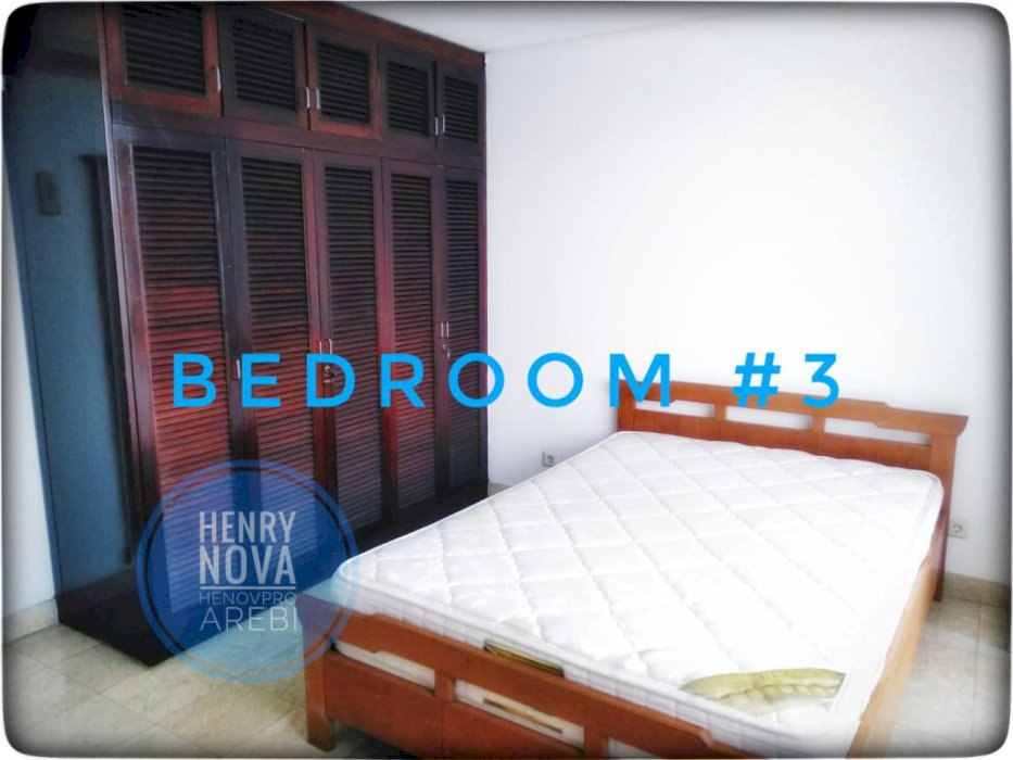 Disewa Park Royale Executive 3BR Full Furnish Best City View