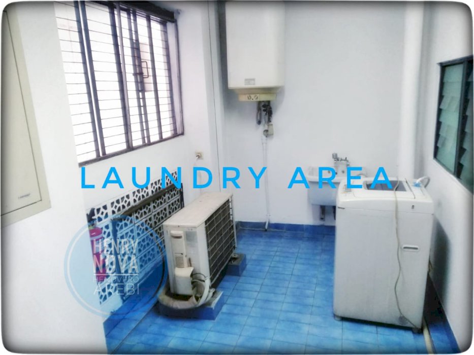 Disewa Park Royale Executive 3BR Full Furnish Best City View