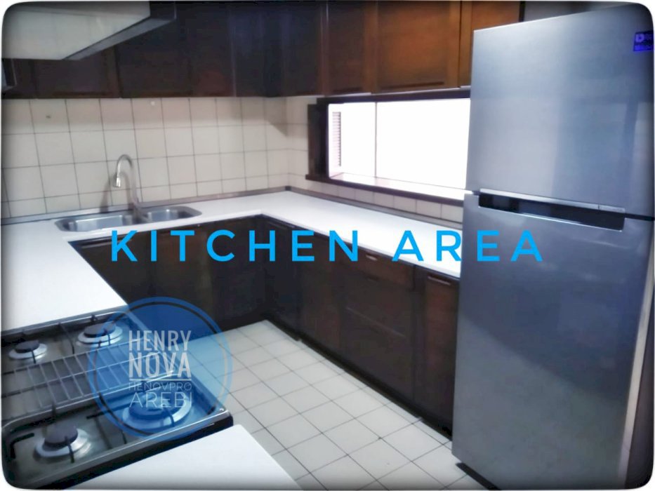 Disewa Park Royale Executive 3BR Full Furnish Best City View