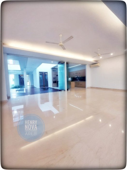 KEMANG MODERN TROPICAL STYLE BARU RENOV TURUN HARGA