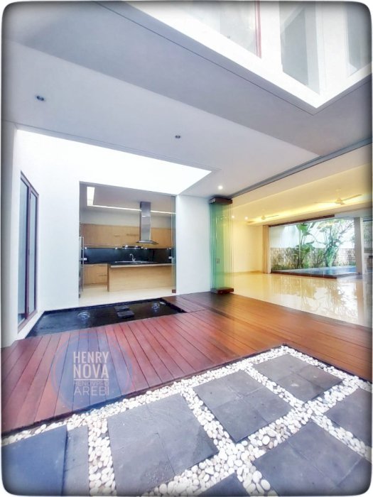 KEMANG MODERN TROPICAL STYLE BARU RENOV TURUN HARGA