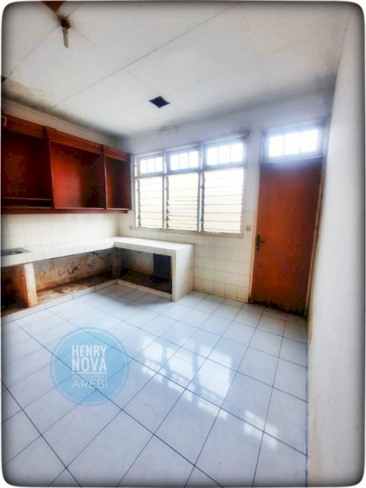 Dijual Rumah Kemang Arco Area