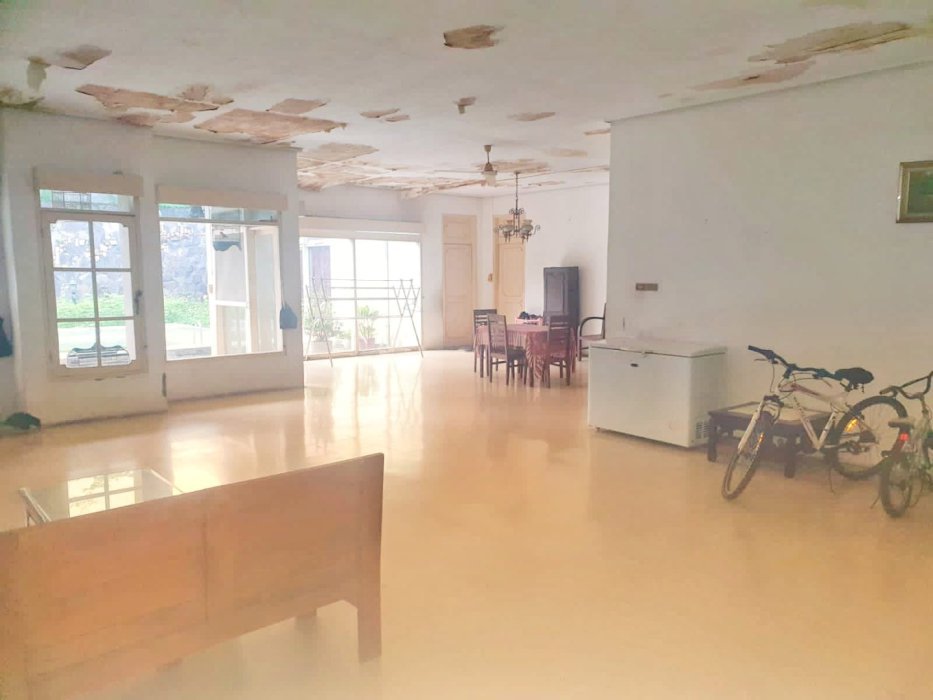 Rumah Kemang Raya Hitung Tanah Saja Lokasi Sangat Strategis