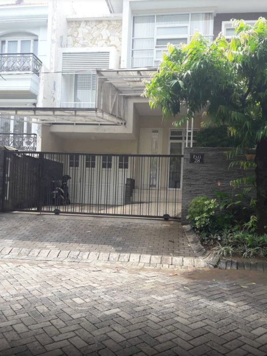 DIJUAL RUMAH MODERN MINIMALIS 2 LANTAI