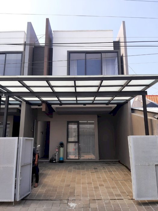 DIJUAL RUMAH MINIMALIS FULL FURNISH DI DARMO PERMAI TIMUR