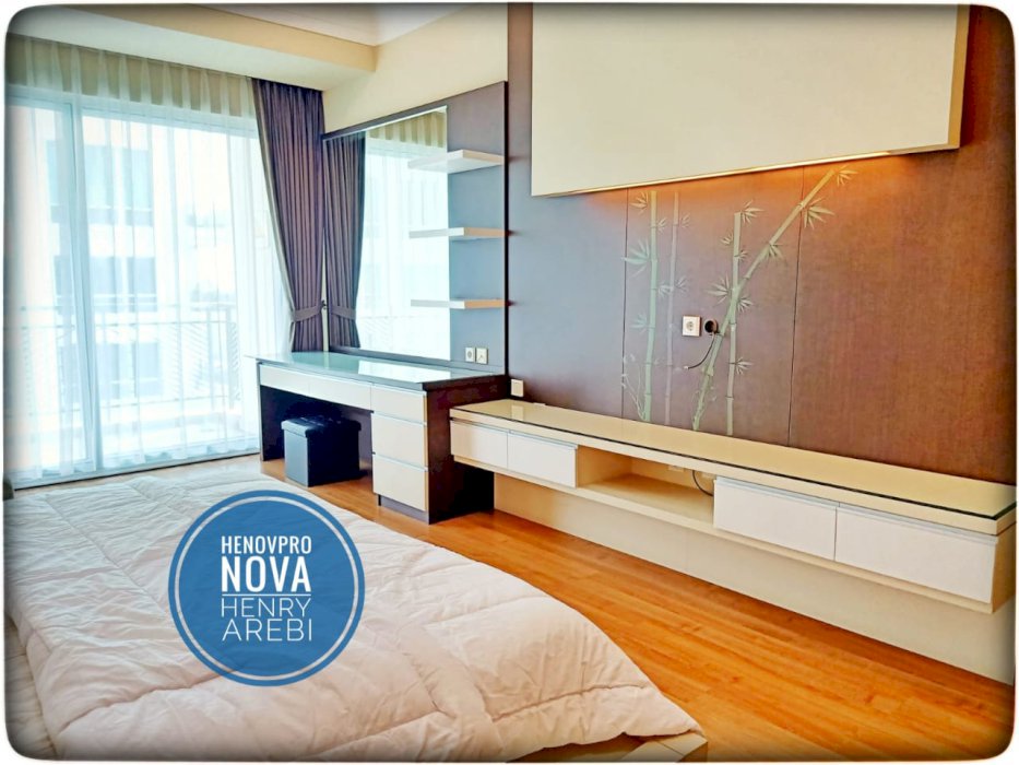 Pakubuwono Residence Unit Cantik 3+1BR Pool View