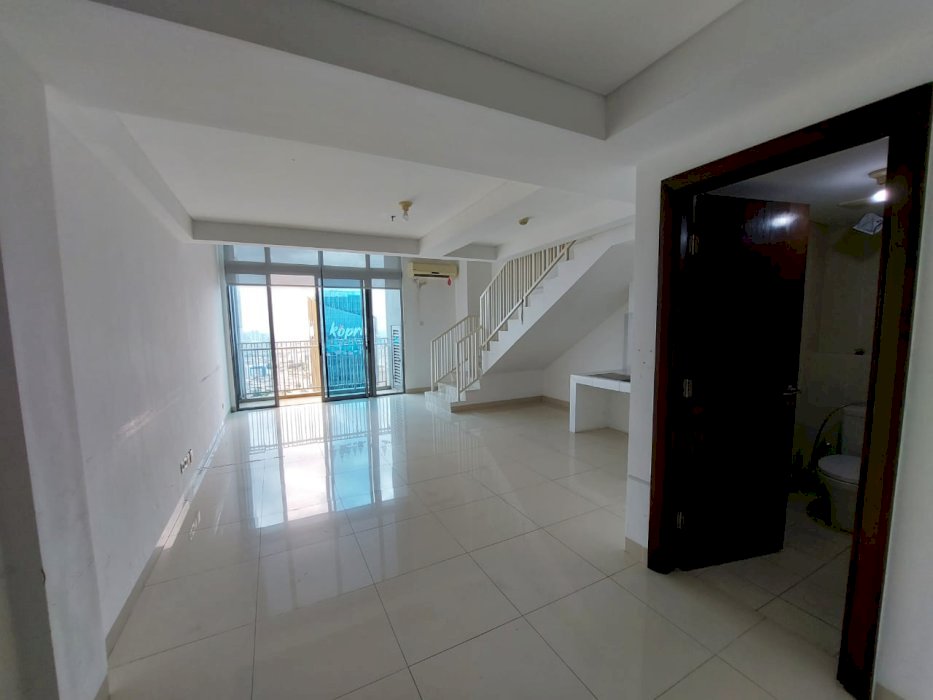 Soho @Podomoro City Office Space For Rent Mid Floor with City View