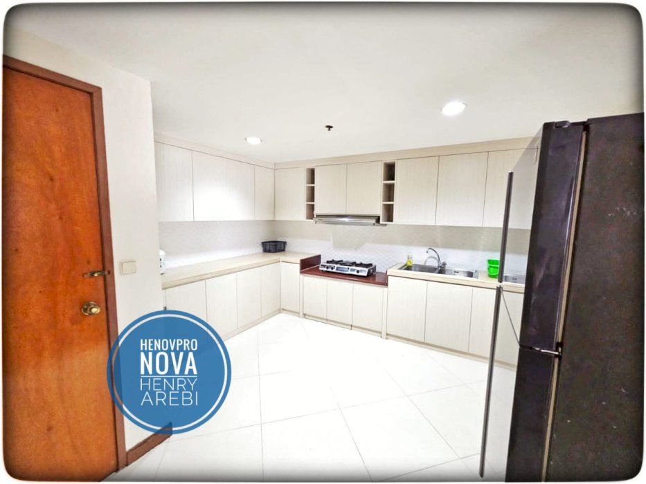 Taman Anggrek Unit 3+1BR Full Renov + Furnish City View