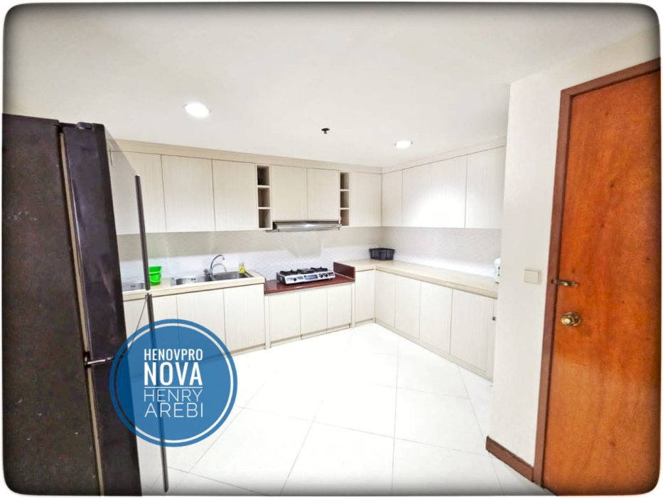 Taman Anggrek Unit 3+1BR Full Renov + Furnish City View