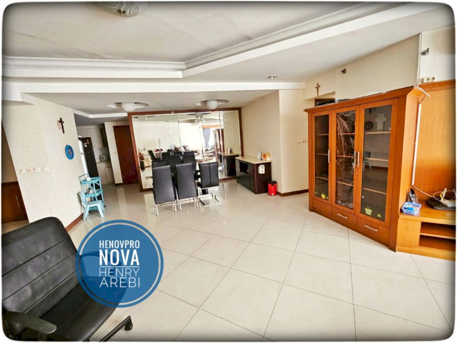 Taman Anggrek Unit 3+1BR Full Renov + Furnish City View