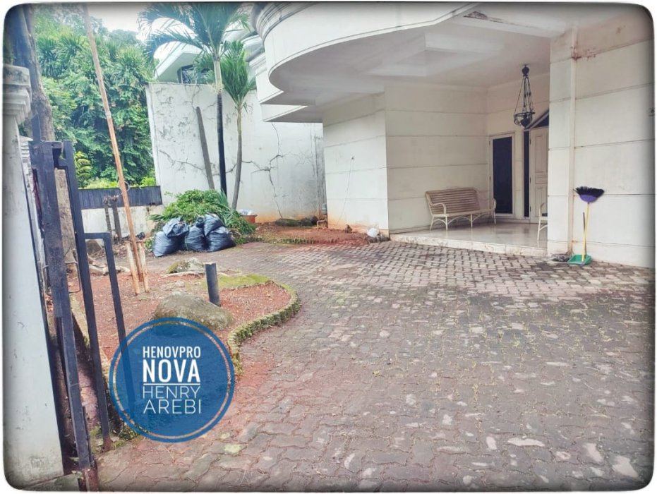 TURUN HARGA DARI 42 M JADI 20 DIJUAL BU Rumah di Menteng