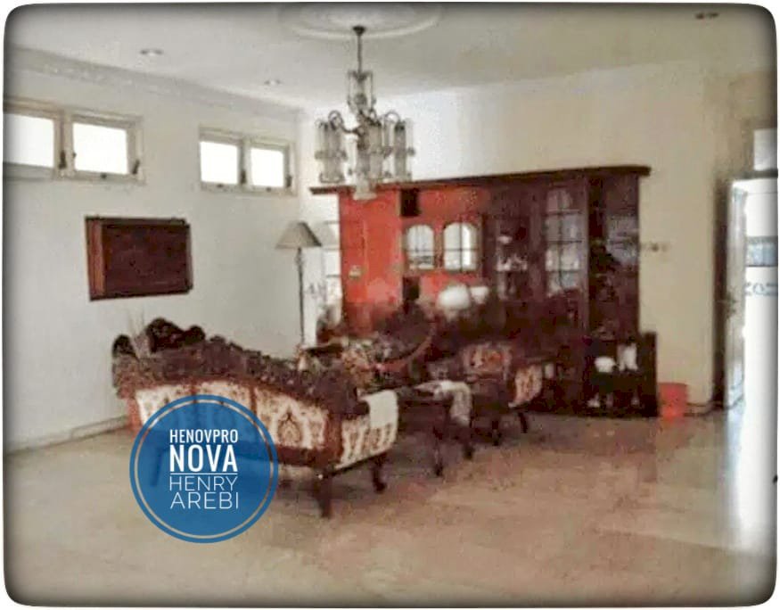 TURUN HARGA DARI 42 M JADI 20 DIJUAL BU Rumah di Menteng