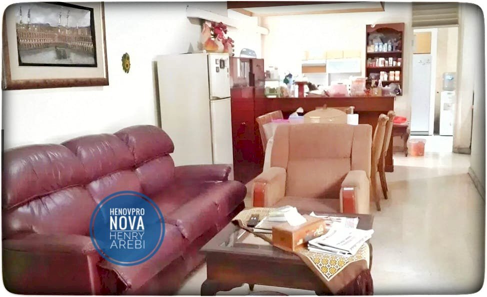 TURUN HARGA DARI 42 M JADI 20 DIJUAL BU Rumah di Menteng