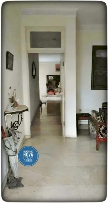 TURUN HARGA DARI 42 M JADI 20 DIJUAL BU Rumah di Menteng