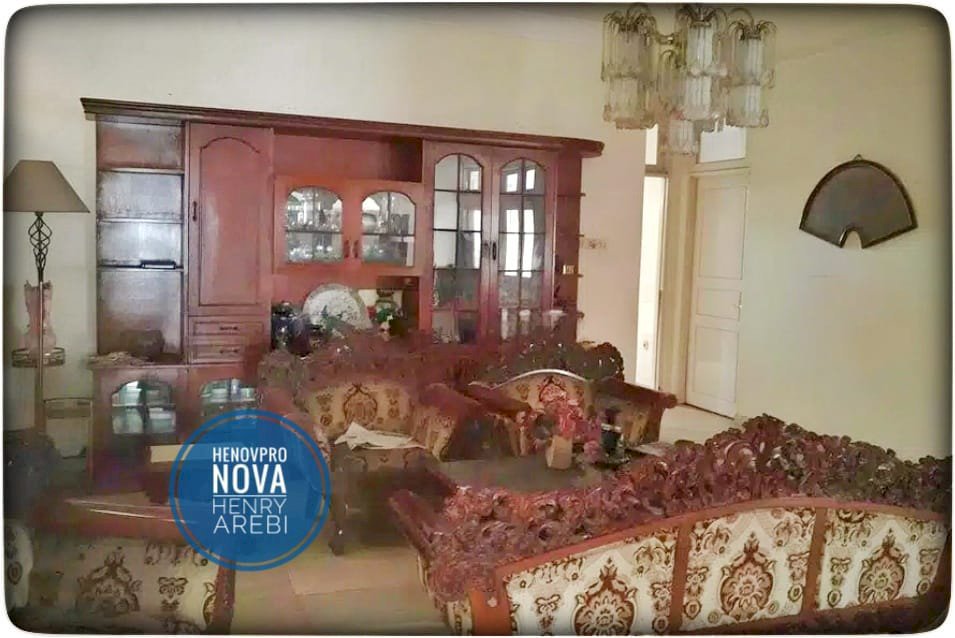TURUN HARGA DARI 42 M JADI 20 DIJUAL BU Rumah di Menteng
