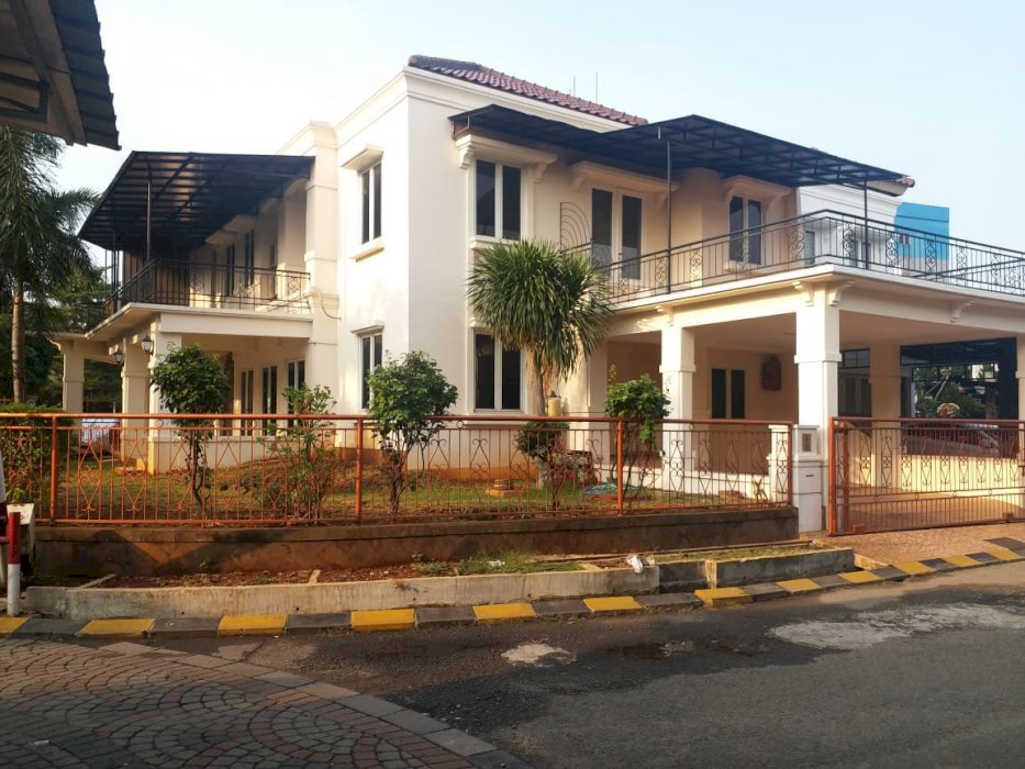 Rumah Permata Mediterania 2 Lt. SHM Hoek Dijual Dibawah Appraisal