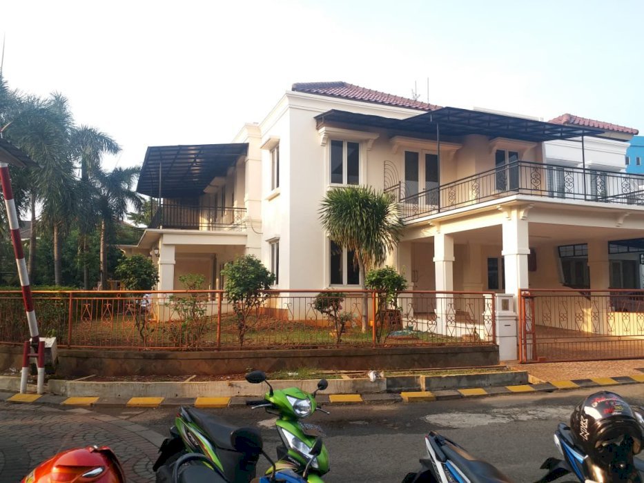 Rumah Permata Mediterania 2 Lt. SHM Hoek Dijual Dibawah Appraisal