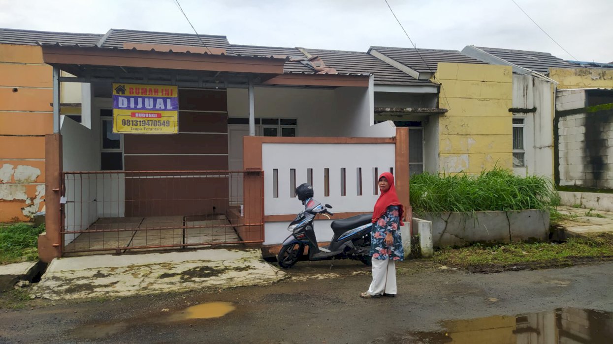 Dijual Rumah Sangat Terawat di Perumahan Bukit Mekar Wangi Bogor
