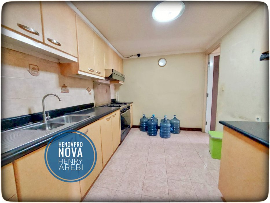 Taman Anggrek Condo 3+1BR Best City View Dekat Mall Termurah