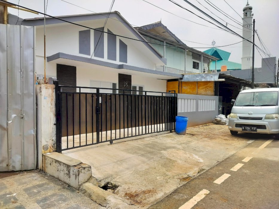 Rumah 1 lantai lebar 14 meter Bisa Kantor Atau kliník bersama