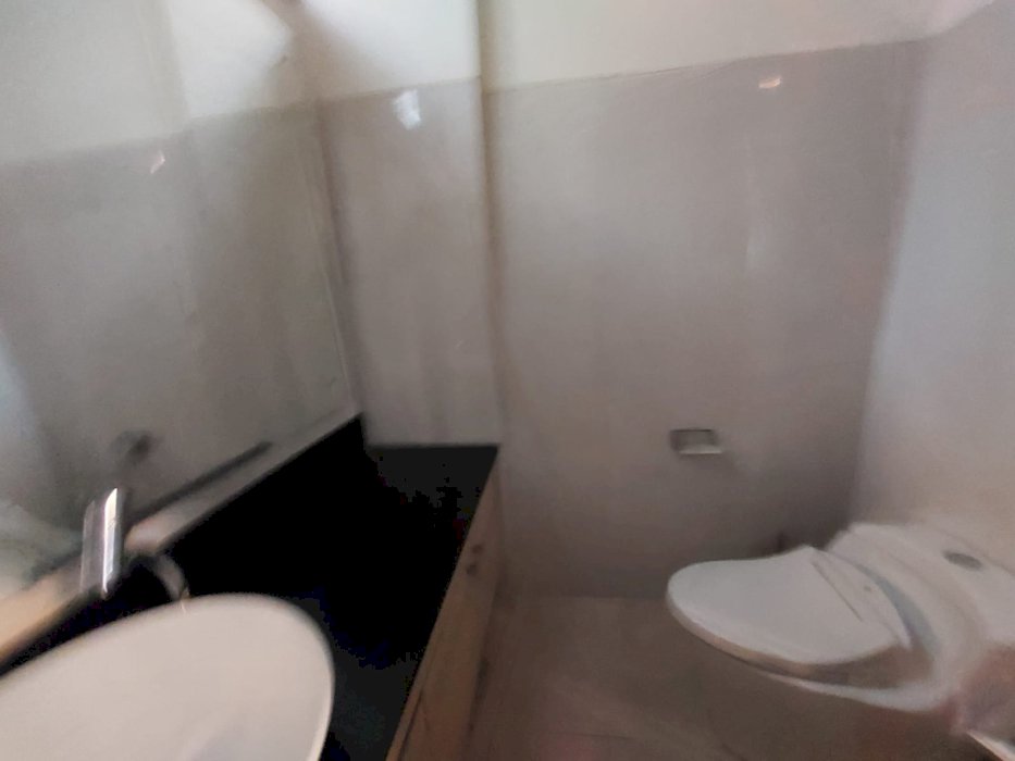 RUMAH KEMANG POSISI STRATEGIS HARGA MENARIK PRIVATEPOOL TANAH NGANTONG