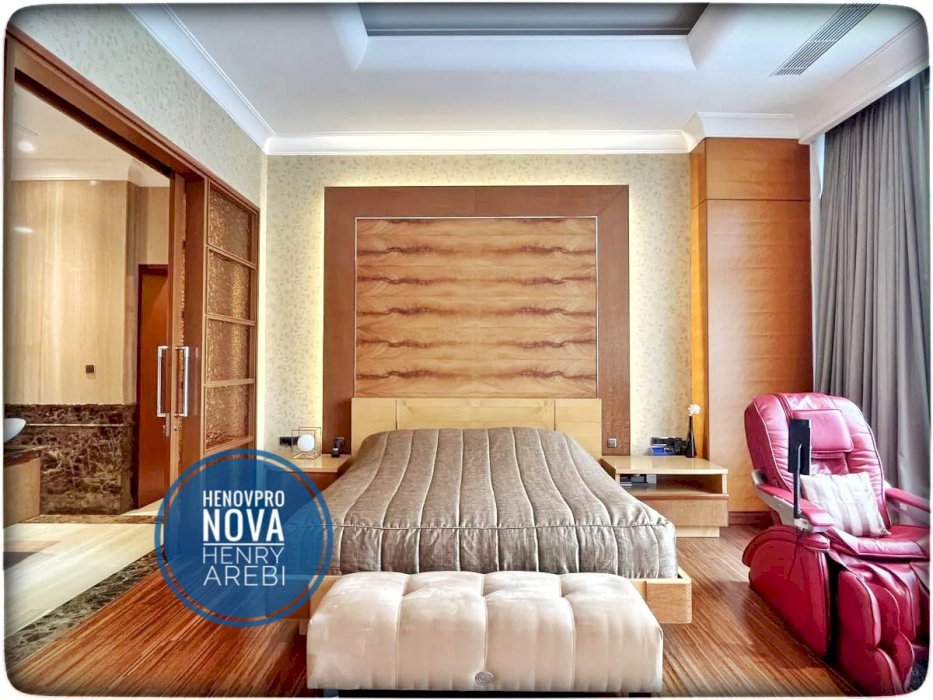 Pacific Place Residence Unit Lux 4BR+Study City View Furnish