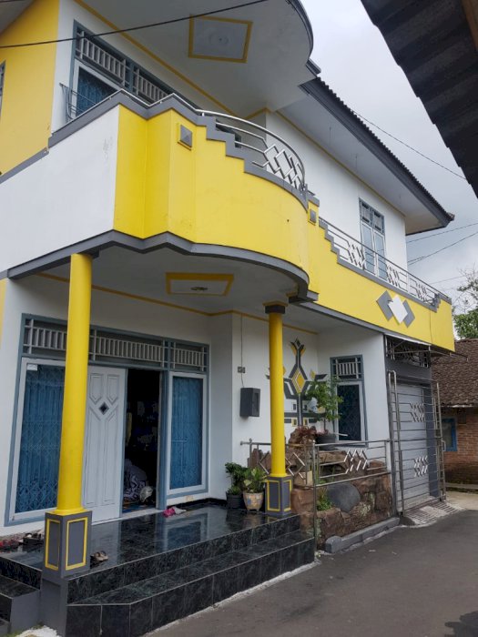 Dijual Rumah Mewah 2Lantai Full Bangunan ditengah Kota Magelang
