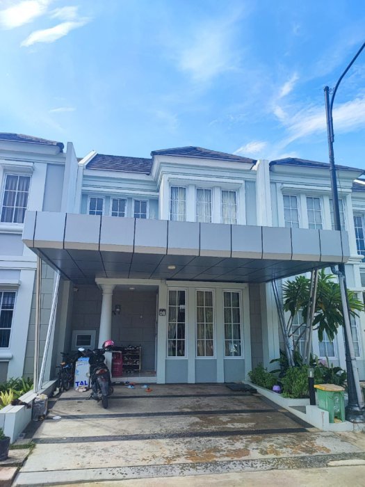 Rumah mewah siap huni + gratis furniture + perabot elektronik