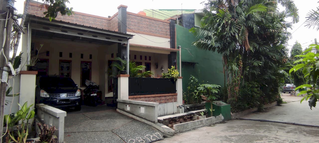 Rumah luas di Bintara Bekasi