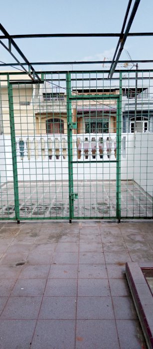 Ruko di Inti Kota dekat dengan sekolah,area kuliner,mall