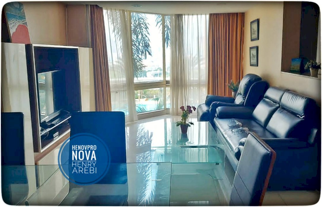 Taman Anggrek Condo 2+1 BR Lantai Rendah Sdh Renov Hadap Timur