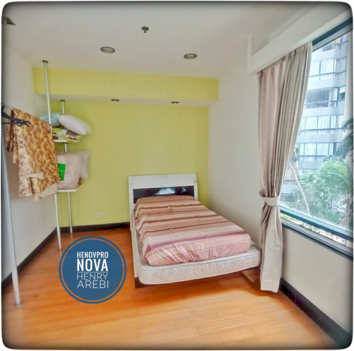 Taman Anggrek Condo 2+1BR Sdh Renov Hadap Timur bisa KPA