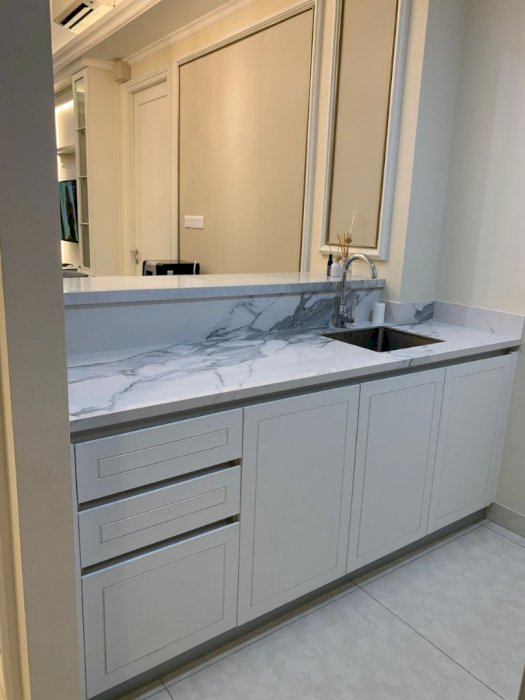 Taman Anggrek Residence Unit 2+1 BR Furnished Dkt Mall Taman Anggrek