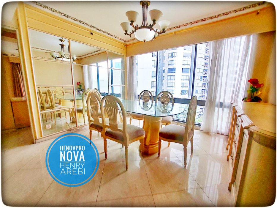 Taman Anggrek Condo 4+1 BR SPECIAL UNIT Sdh Renov Hadap Pool+City