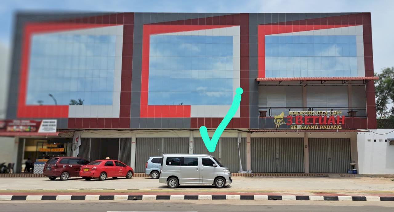 RUKO CANTIK 3 LANTAI SIMPANG 4 LAMPU MERAH SEI.HARAPAN