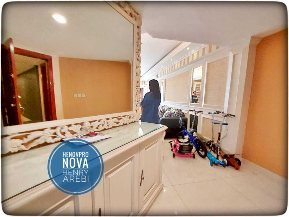 Taman Anggrek Condo 3+1BR SPECIAL UNIT Sdh Renov Brand New