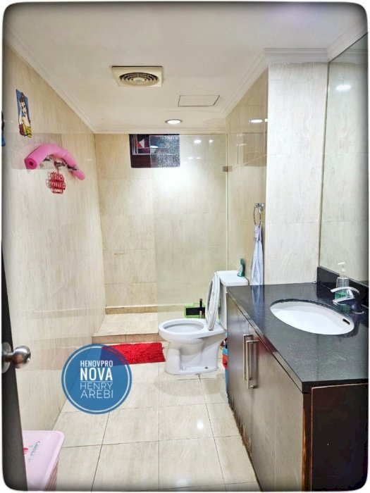 Taman Anggrek Condo 3+1BR SPECIAL UNIT Sdh Renov Hadap Garden+Pool