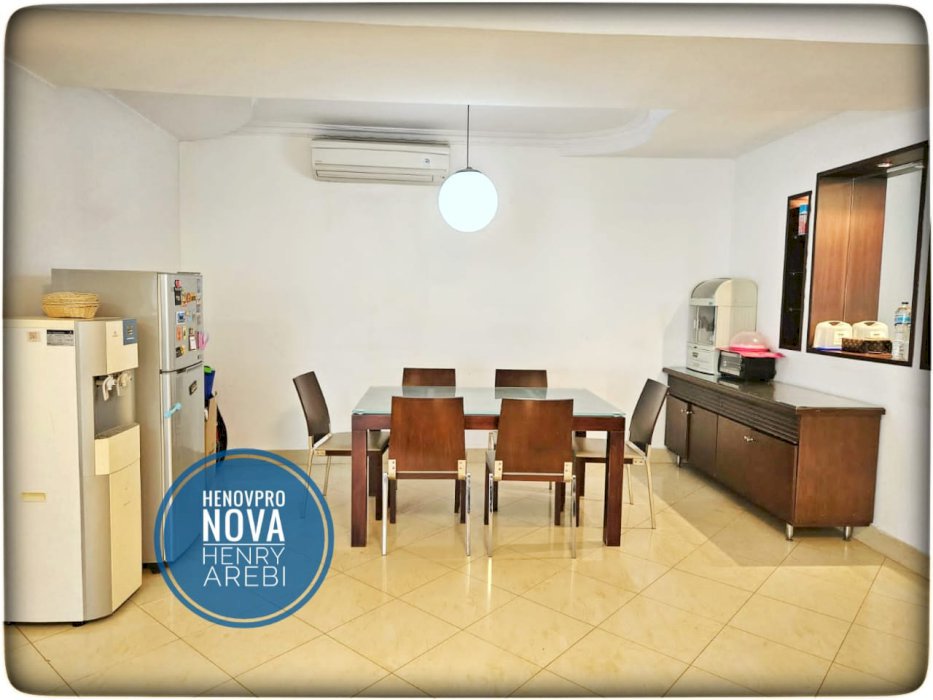 Taman Anggrek Condo 3+1BR SPECIAL UNIT Sdh Renov Hadap Garden+Pool