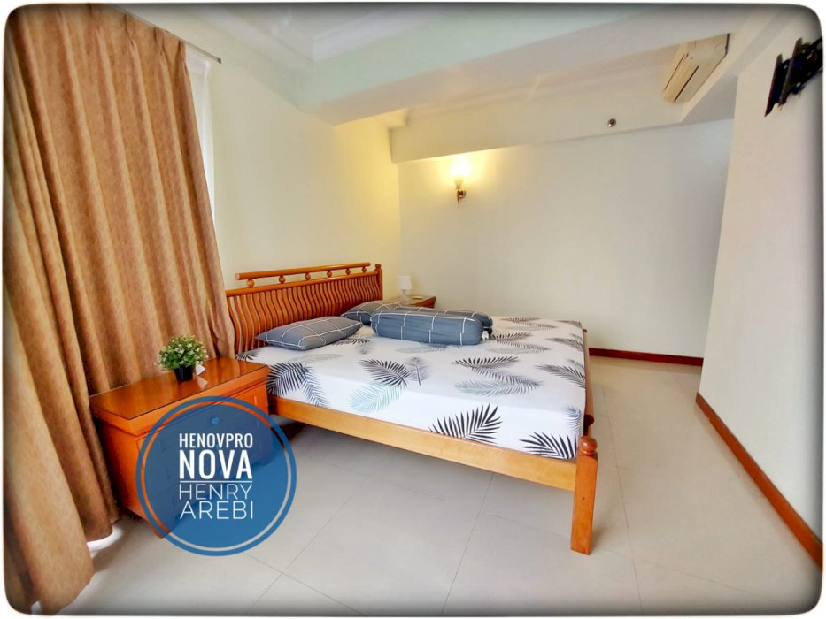 Taman Anggrek Condo 2+1BR SPECIAL UNIT Sdh Renov Hadap City