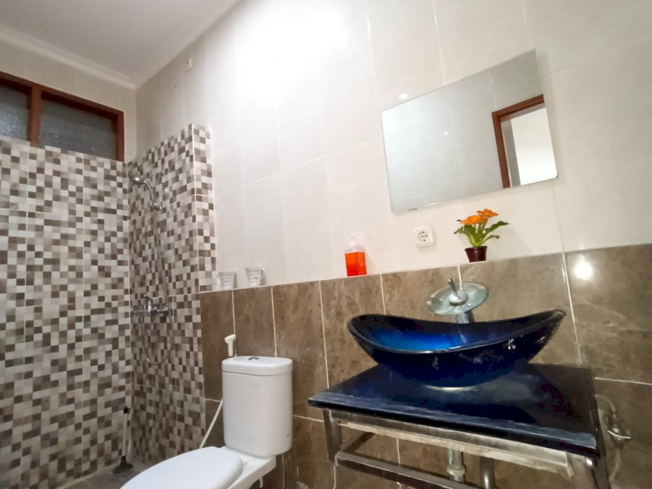 RUMAH LUX 4 LANTAI DISC Rp 2.5M DEKAT  SUDIRMAN SEMANGGI - JAKARTA